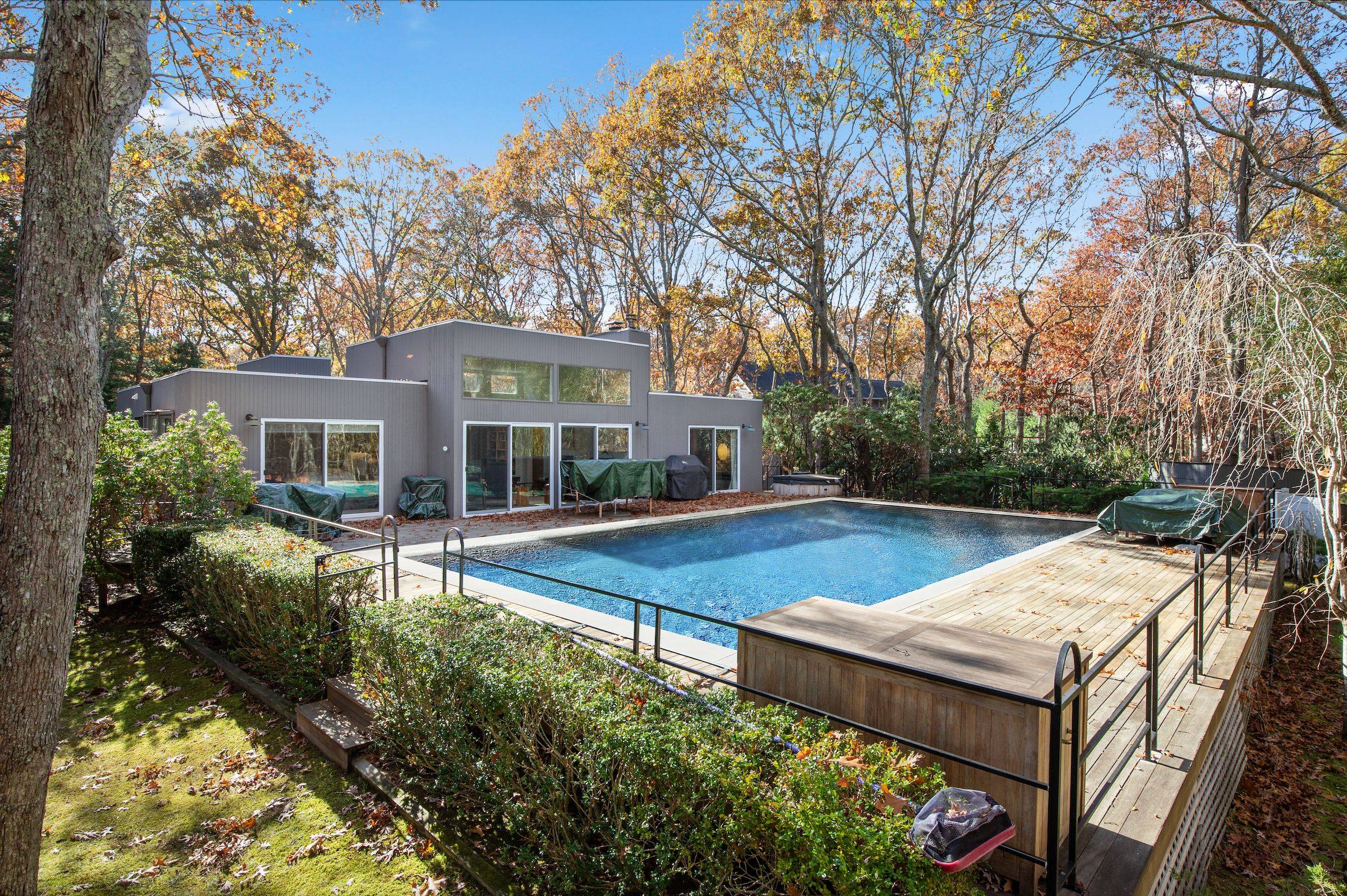 Very peaceful home located in East Hampton Northwest which contains four bedroom and three bathrooms.