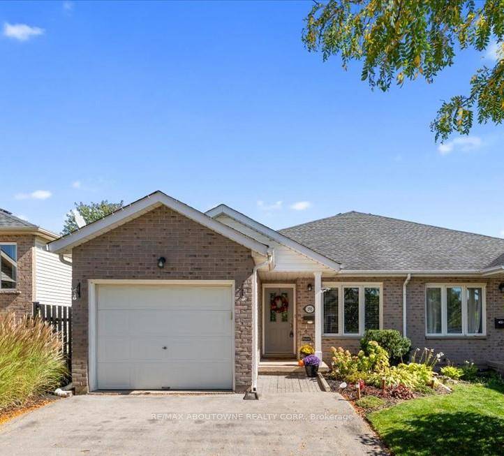 Immaculately maintained and beautifully presented, this charming home is nestled in a highly sought after neighbourhood, just steps from shops, parks, trails, transit, and schools.