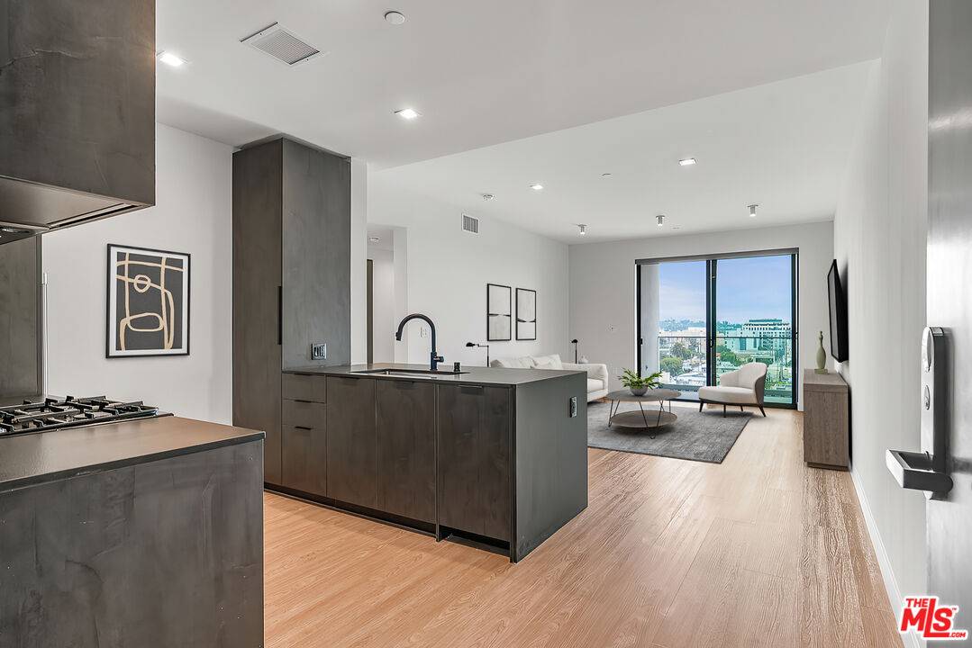 3688   Overland Ave 2.0 LA