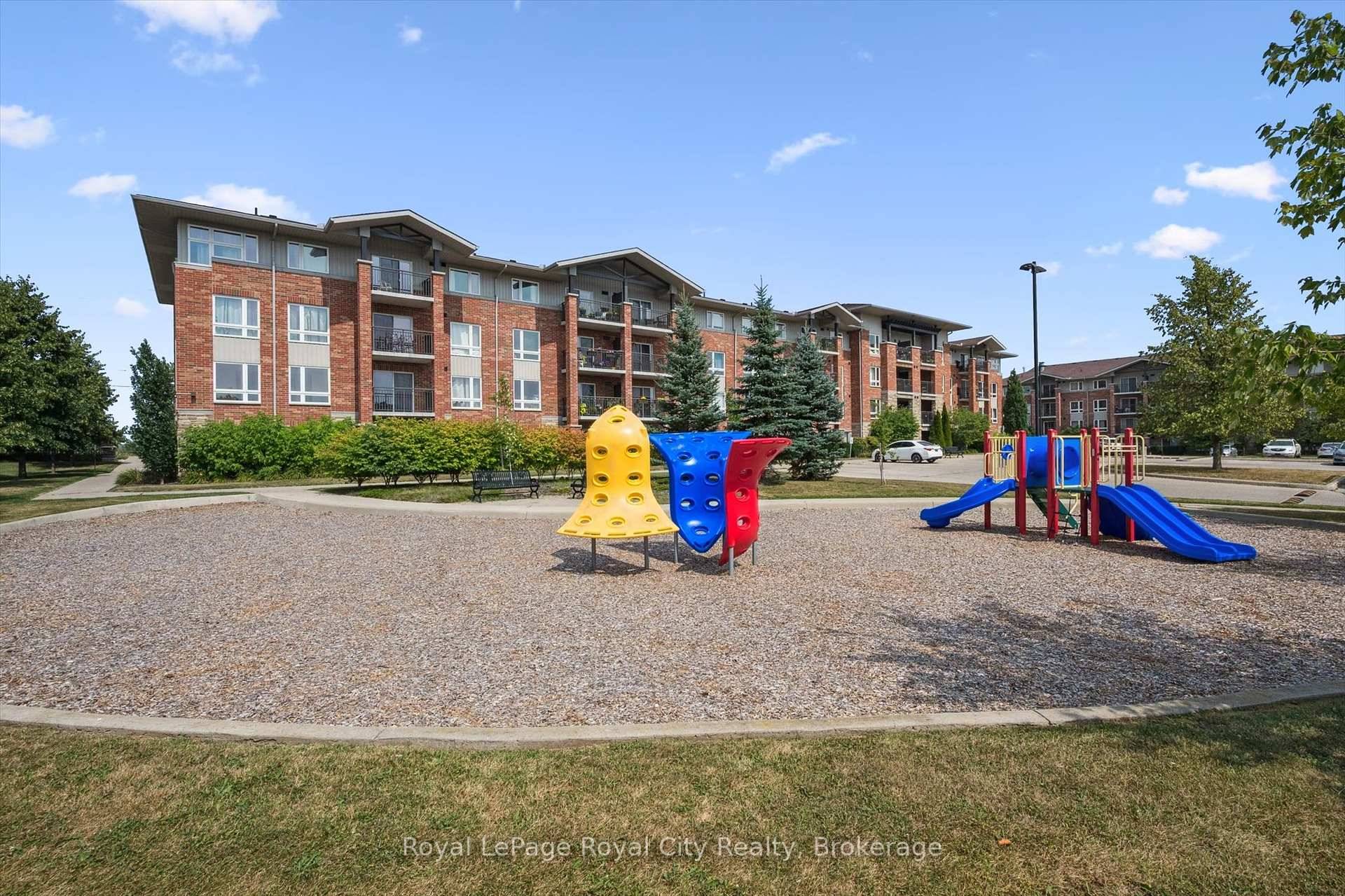 This bright and cheerful 2 bedroom den condo is the perfect spot to call home or a smart investment if you're looking for something near the University of Guelph !