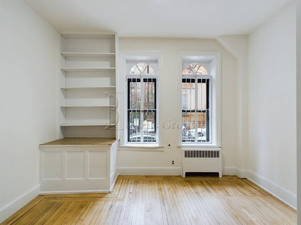Discover the charm and tranquility of this pre war one bedroom apartment nestled on a picturesque block on the Upper East Side.