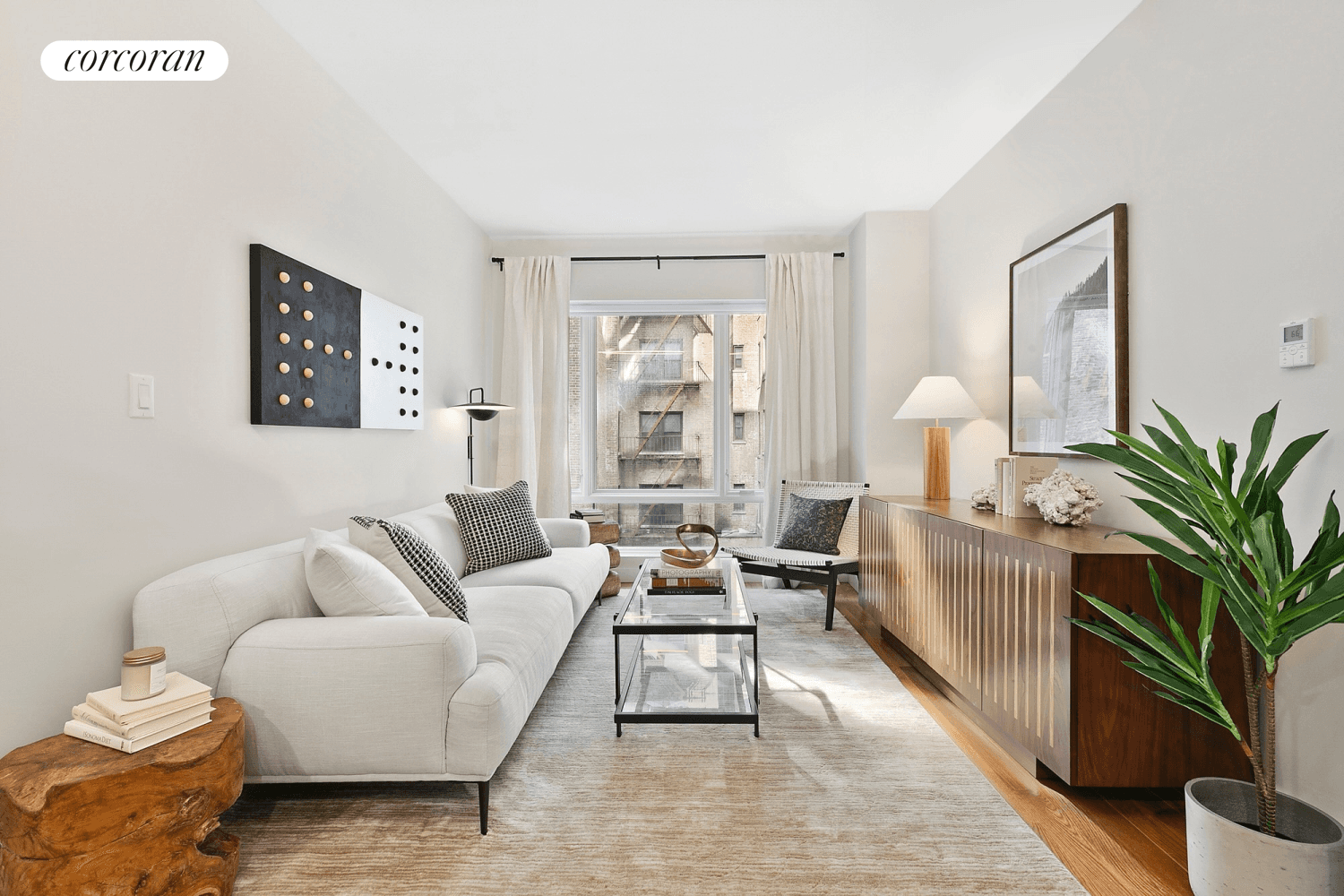 Ultra Modern 2 bedroom 2 bathroom apartment with in unit laundry !