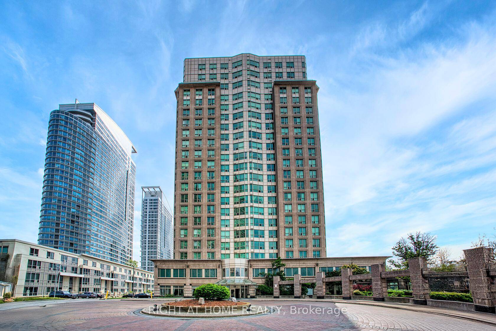 Pride of ownership shines in this bright and spacious 2 bedroom, 2 bathroom corner unit.
