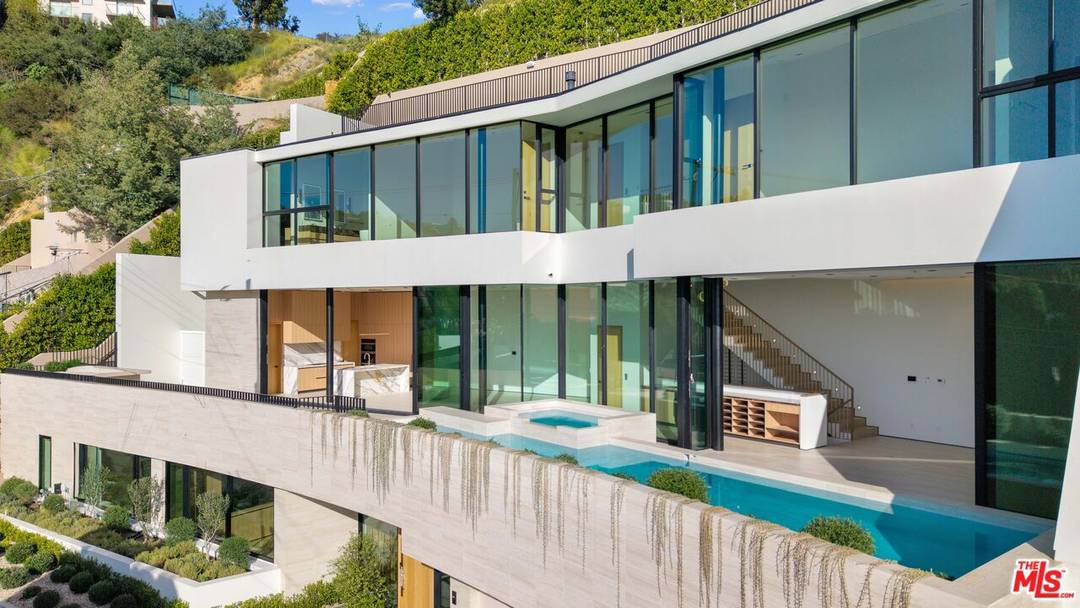 8765  Hollywood 4BR Sunset Strip La