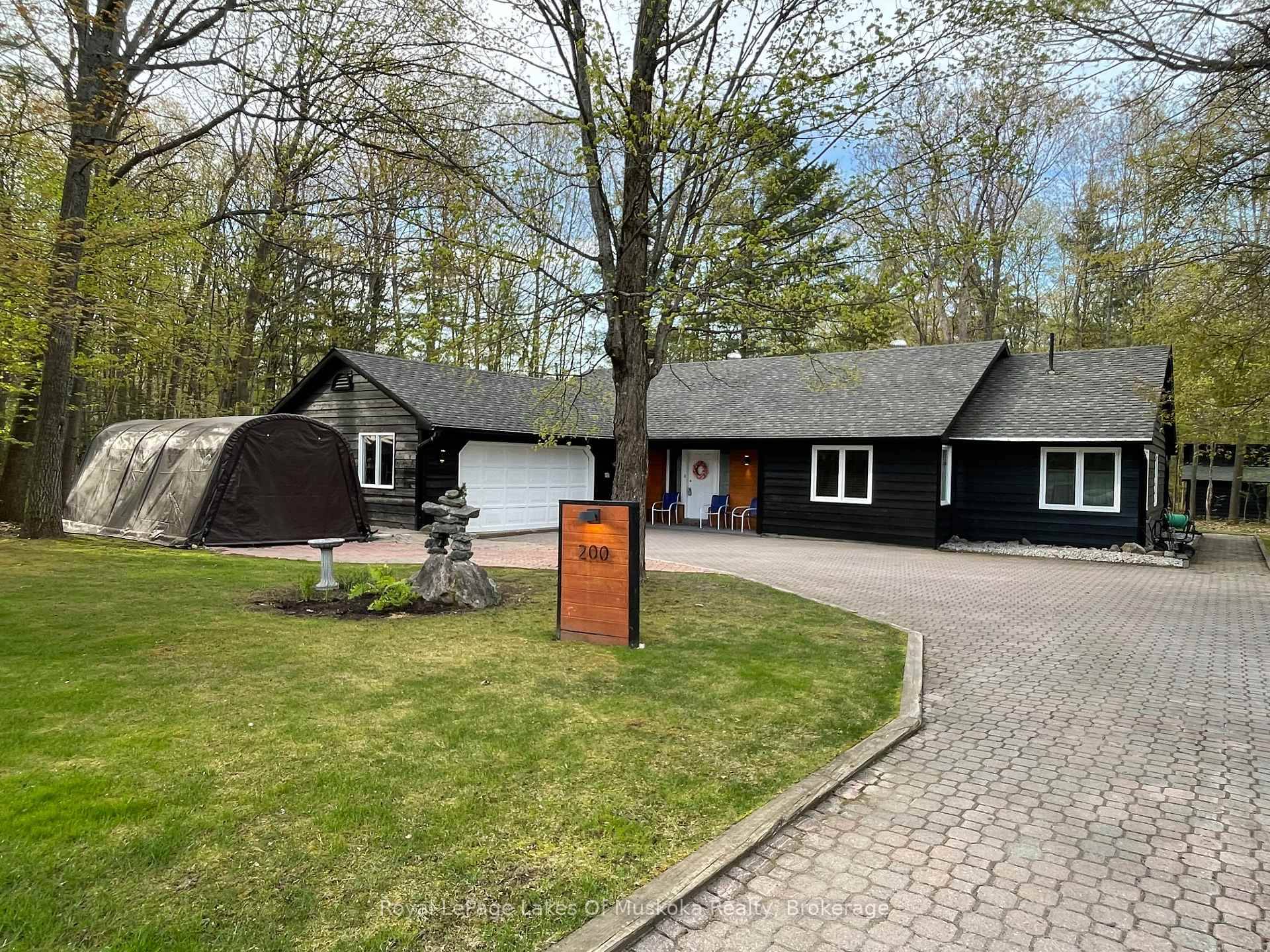 Well located on a quiet Cul de Sac, 200 Tiffany Trail is an oasis in the Town of Graverhurst.