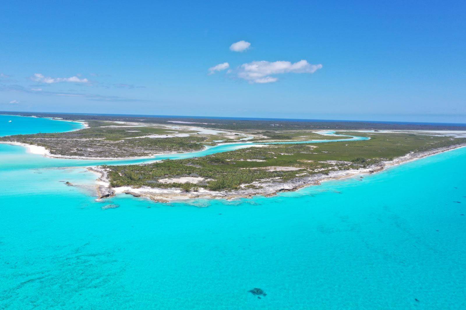 100 ACRES PIGEON CAY Land Cat-Island