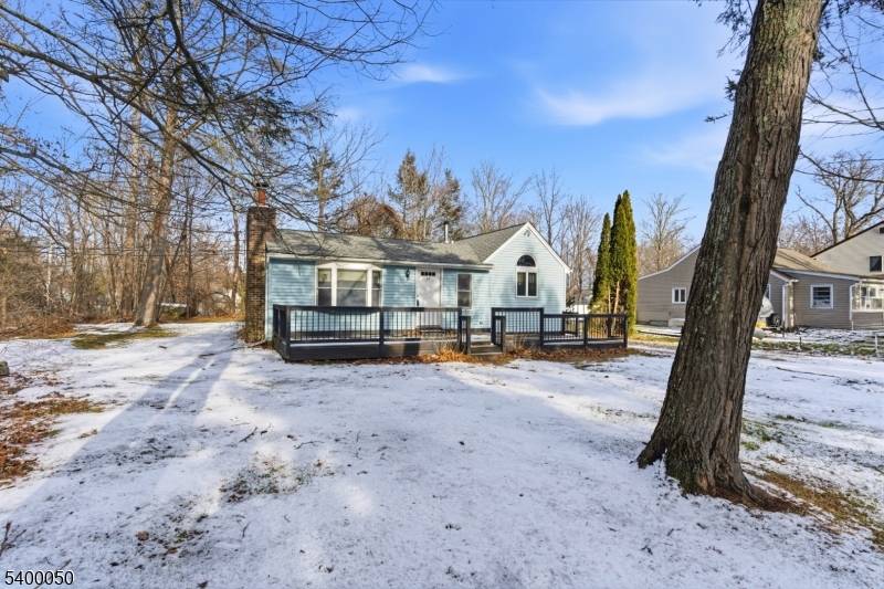 Don't miss this great little ranch located in the Upper Greenwood Lake Community.