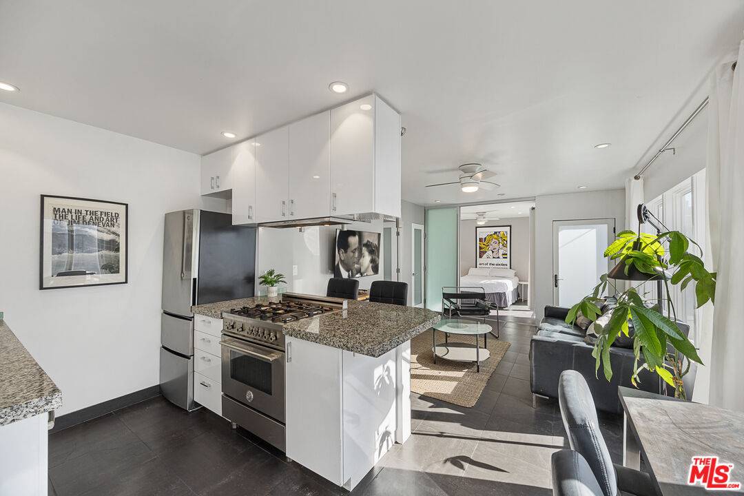 11 24th Ave 2BR Marina Del Rey La