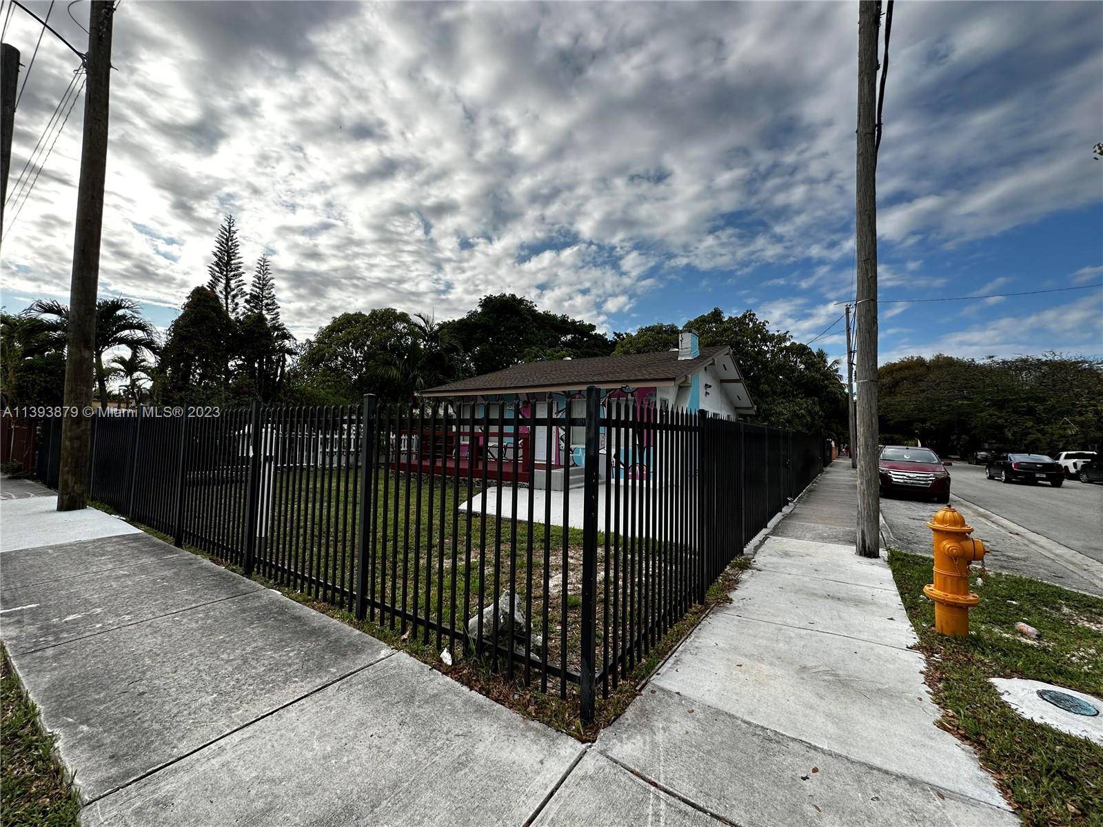 Prime Real Estate Location 7, 800 sqft lot in one of Miami's most up and coming neighborhoods Wynwood Wynwood Norte.