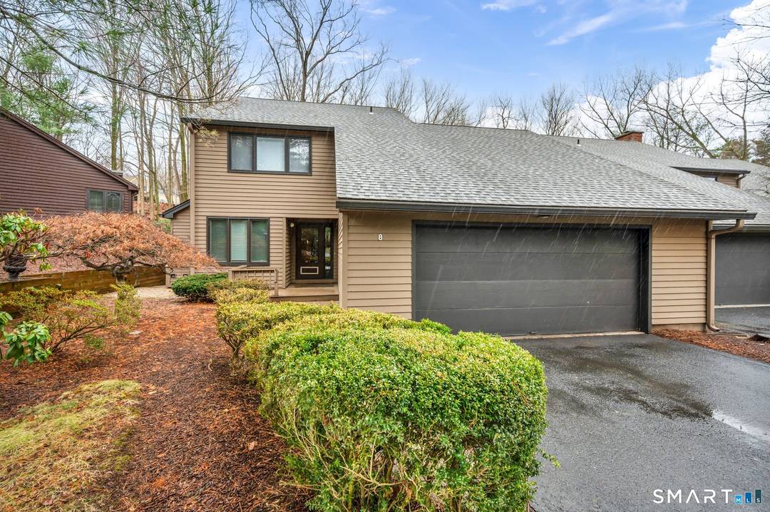 OMG... a very spacious condo in a coveted West Hartford subdivision ; 800 Mountain.