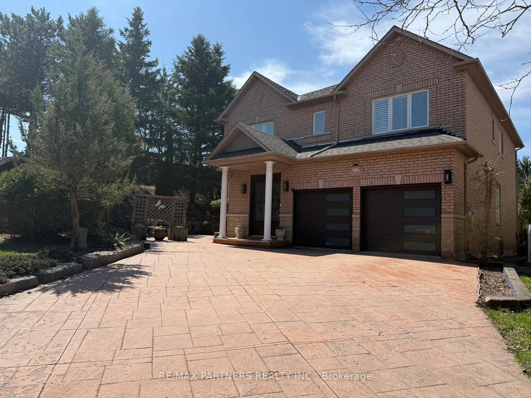Built in 2003, this spacious home offers over 3, 000 sq ft of living space with a walk out basement, a generous 4 bedroom layout, and a fully finished in ...