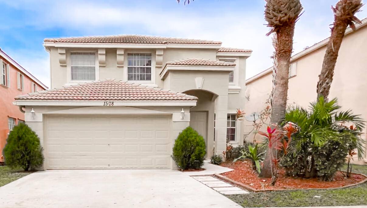 Nice home, very spacious and well taken care of.