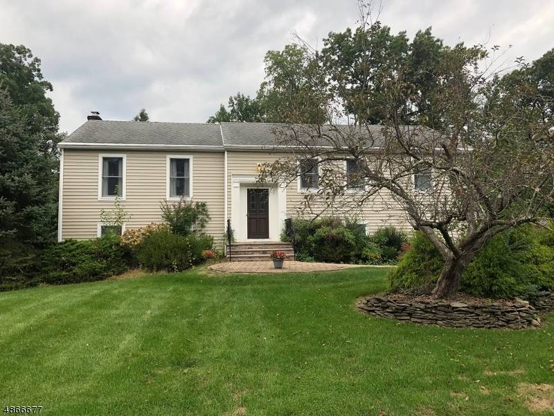 Gorgeous 5 bedroom, 3900 sq ft Contemporary on a blissfully quiet street walking distance to highly ranked Southern Blvd Elementary School just.