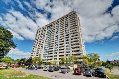 Updated 2 bedroom 1. 5 Bath at Northwest Condo One in the west end neighborhood of Britannia.