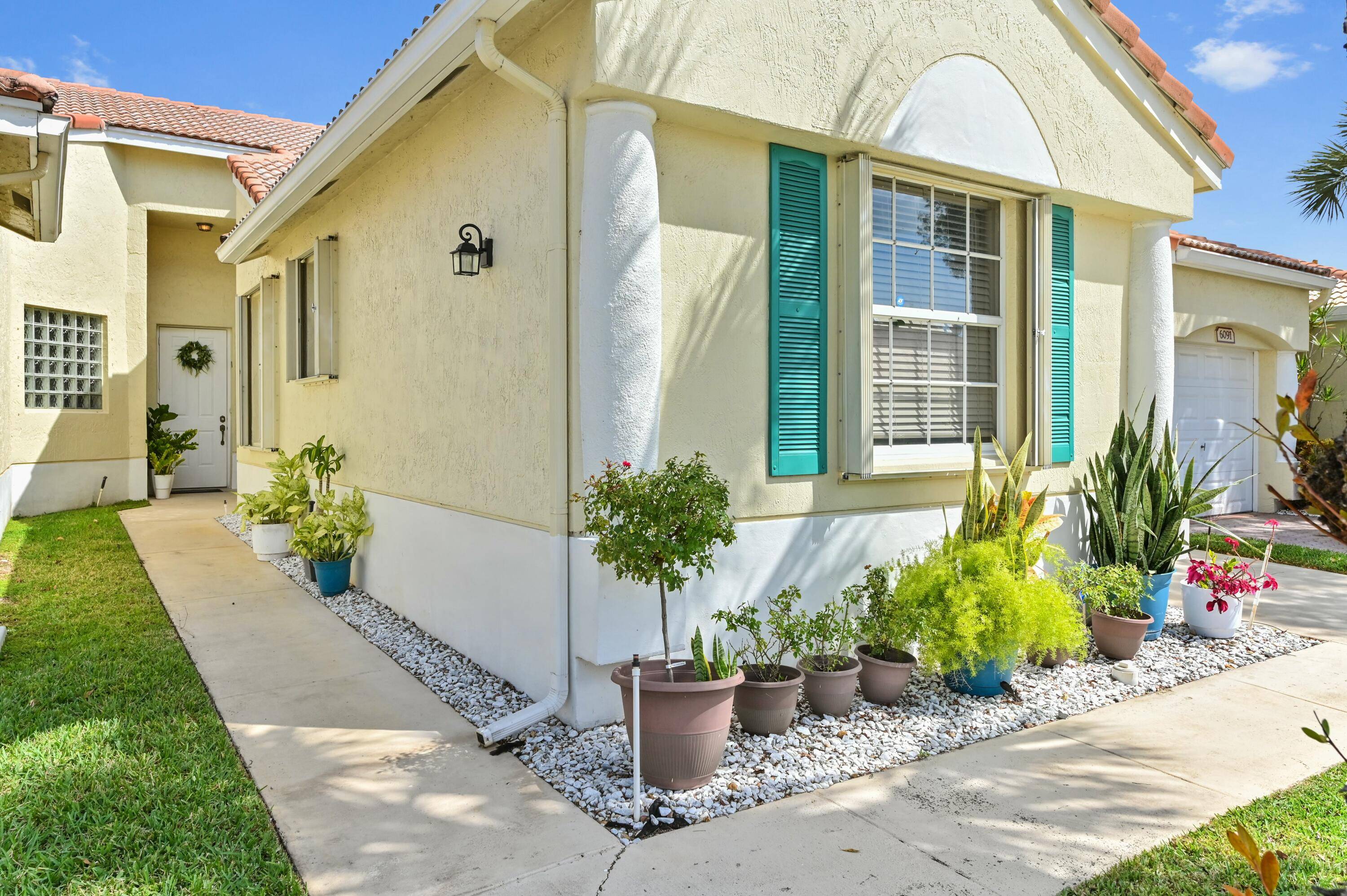 This pristine, one story lakefront villa is move in ready and offers 3 beds, 2 baths, and a one car garage.
