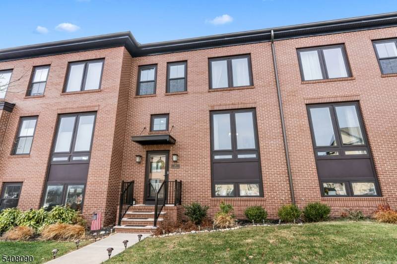 Welcome to luxury living in Montgomery Crossing.