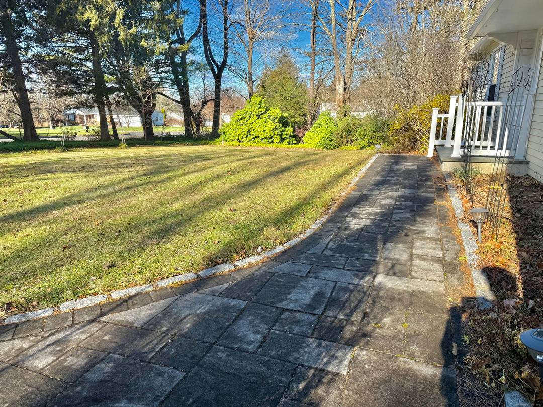 A modern Ranch all main floor living !