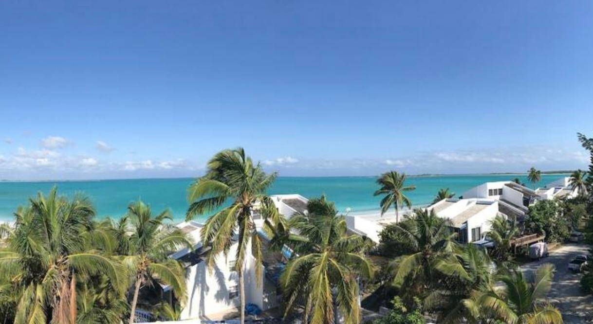 BEACH VILLAS Condo Berry-Islands