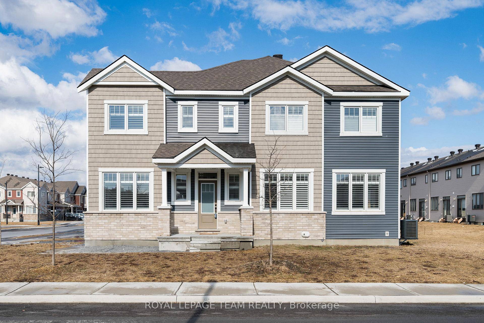 Stunning End Unit on an XL Lot.