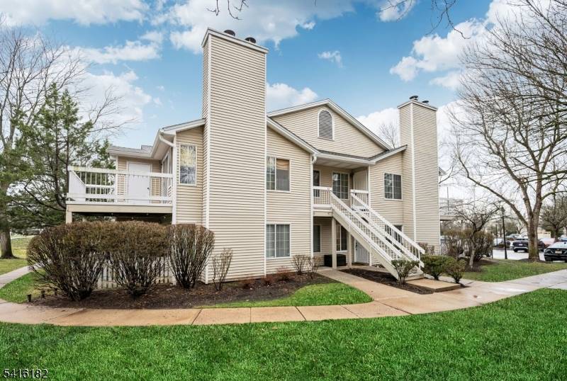 Welcome to easy one floor living in the desirable Mayfield section of The Hills in Bedminster.