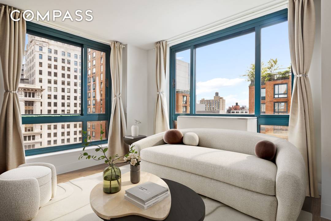 Perched on the 20th floor of the highly sought after Zeckendorf Towers, this rarely available corner junior 1 bedroom offers a sun filled layout and stunning south and east exposures ...