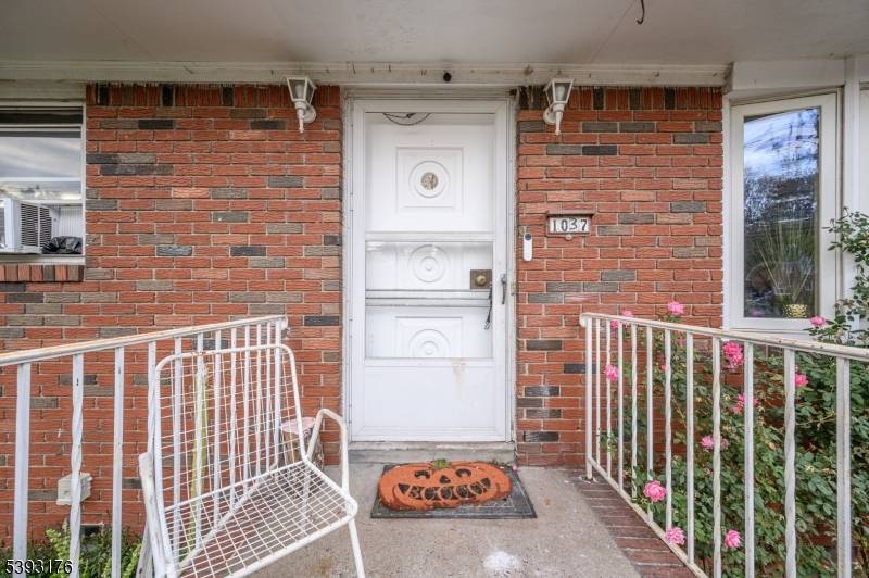 Lovely 3 Bed 3 Bath Custom Built Ranch with Finished Basement and 1 Car Garage in desirable Franklin Twp is bursting with possibilities !