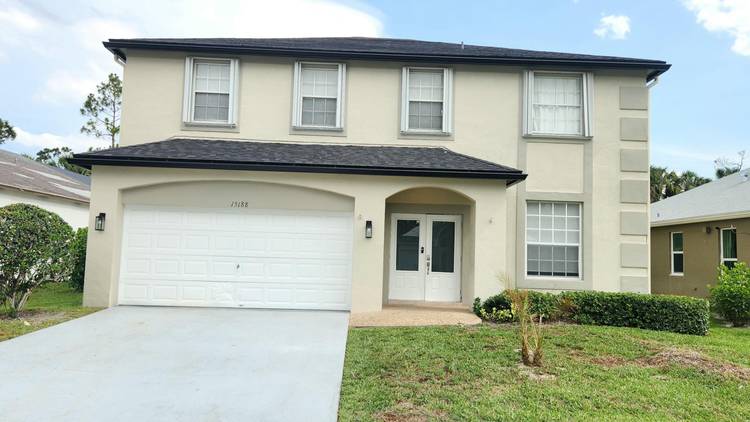 Annual lease available ! Gated Community, Private pool, Golf View.