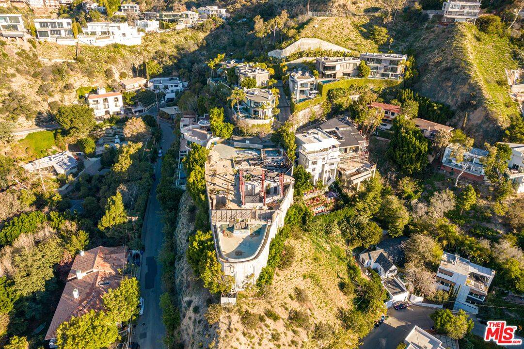 1722   Sunset Plaza DR Hollywood Hills East LA