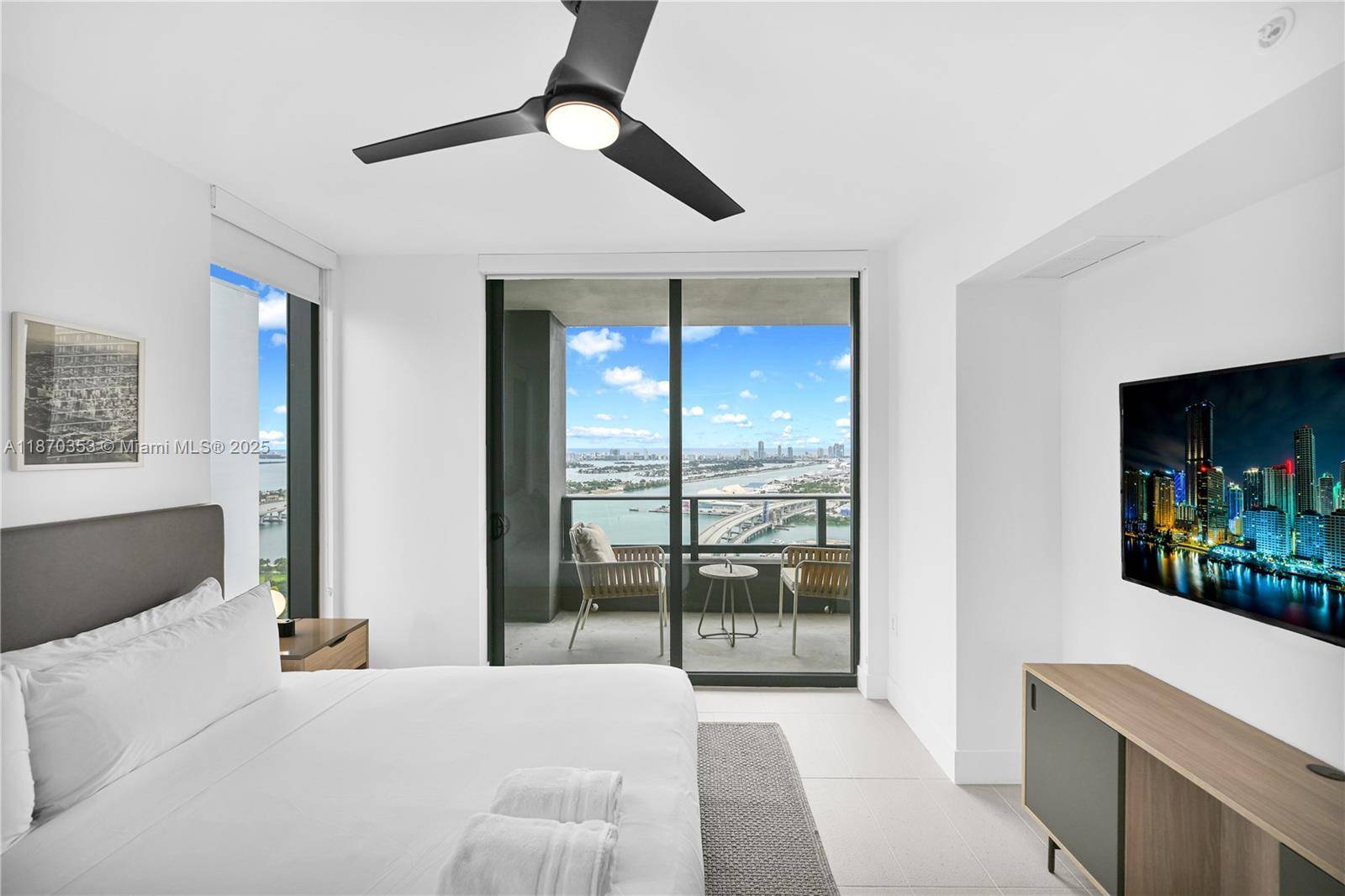 Stunning 40th floor residence with unobstructed views of Biscayne Bay, the Port of Miami, and Miami Beach.