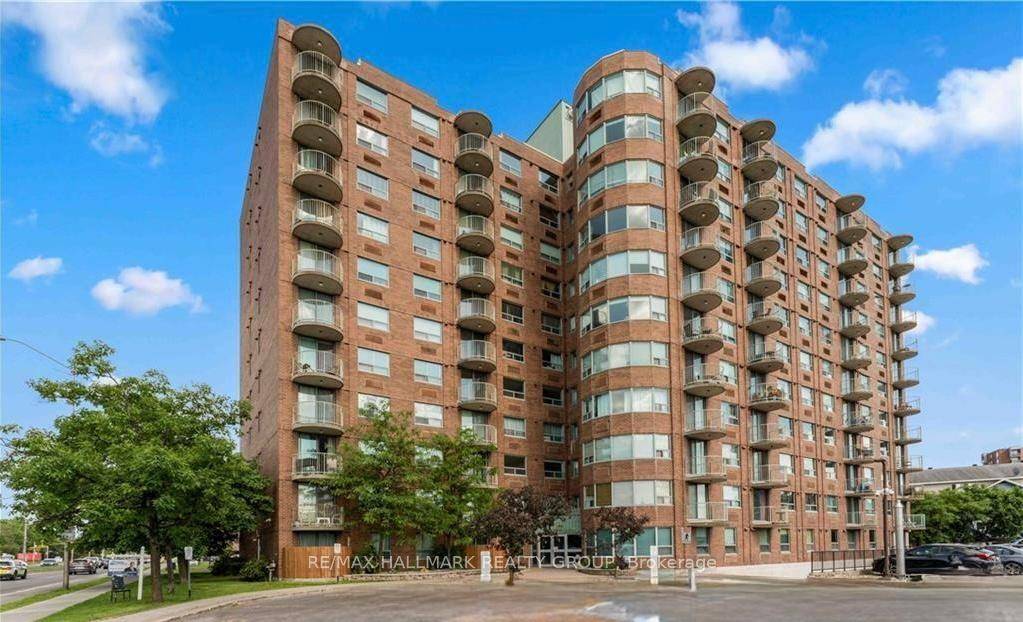Attention investors, first time buyers, or down sizers !