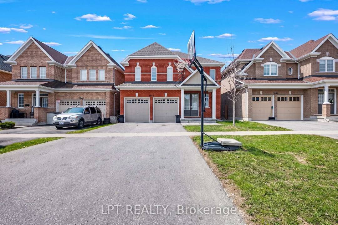 Welcome To 1852 Grandview Street North, Oshawa Modern Living In A Family Friendly Community.