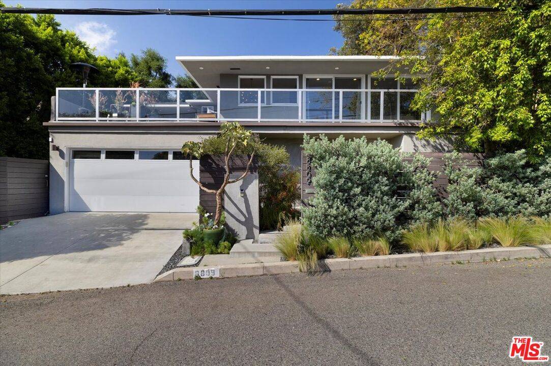 8809 Appian Way 4BR Hollywood Hills East La