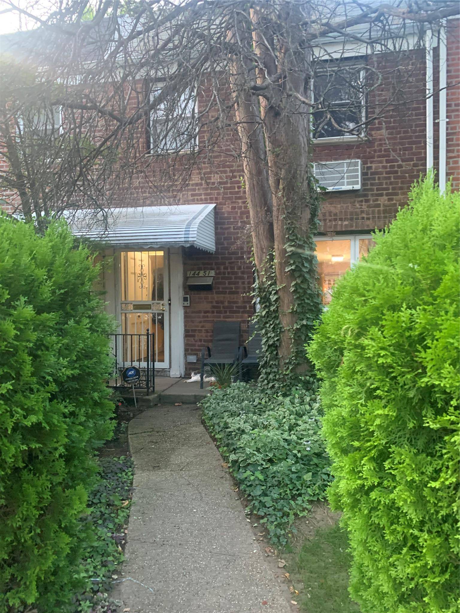 Attached house on beautiful tree lined quiet block, near all.