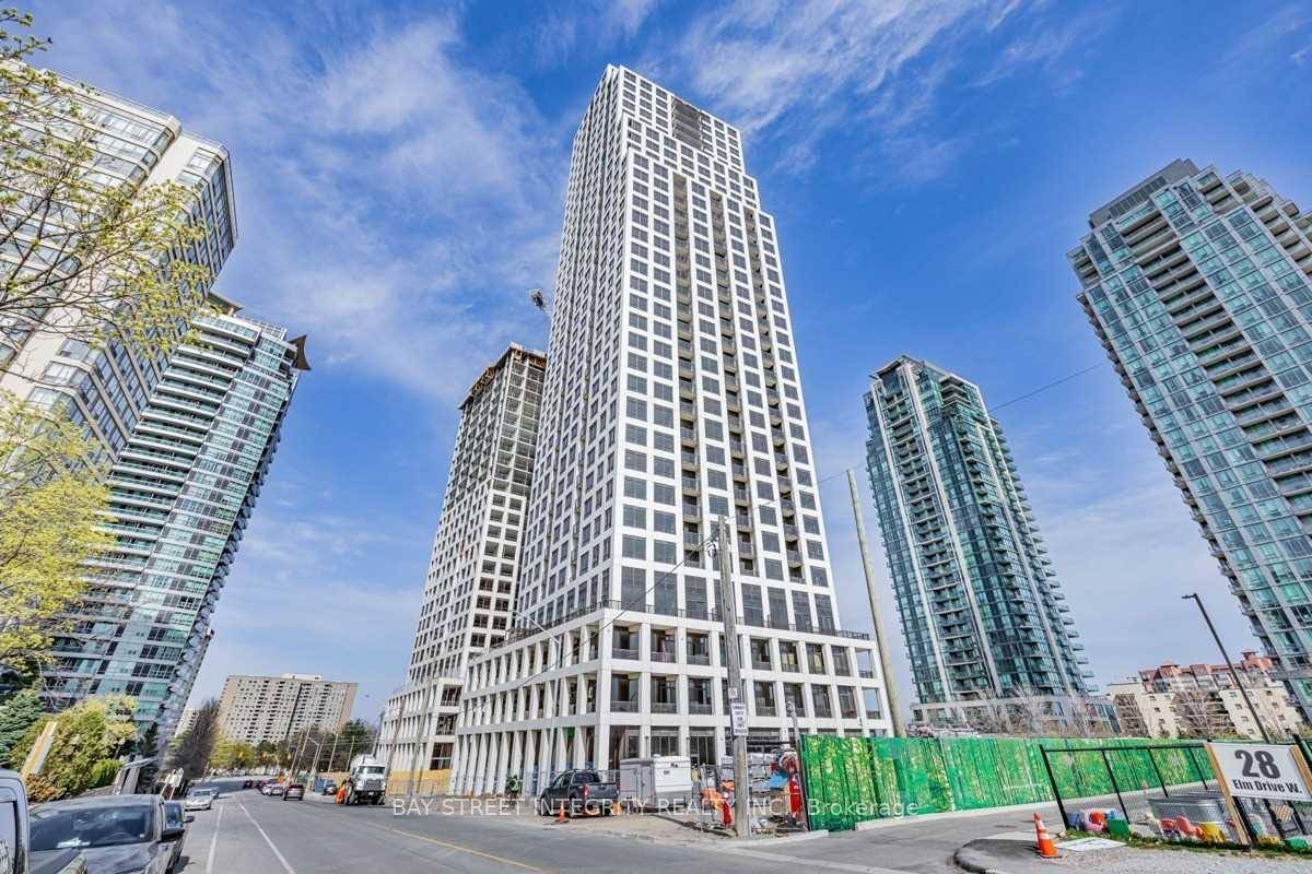 Luxury One Bedroom At Prime Location At The Heart Of Mississauga.
