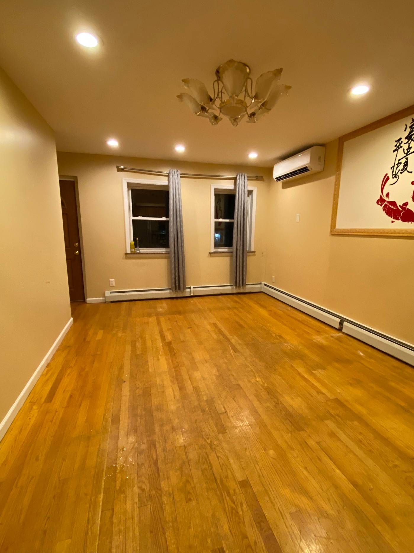 Woodside beautiful new renovated house for rent 3bedrooms, 2bathroom, 2FL.