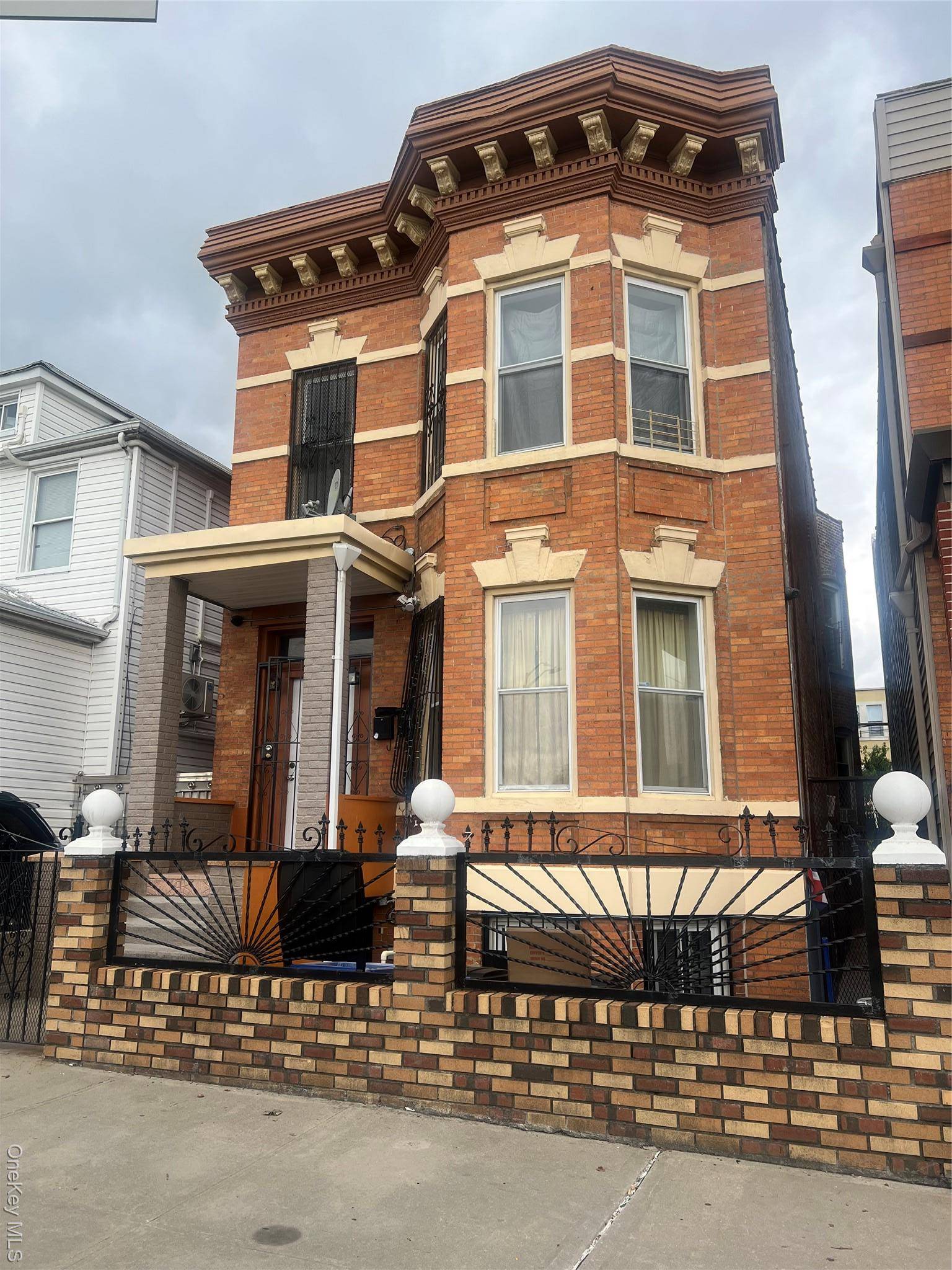 PRICE JUST REDUCED ! Location !