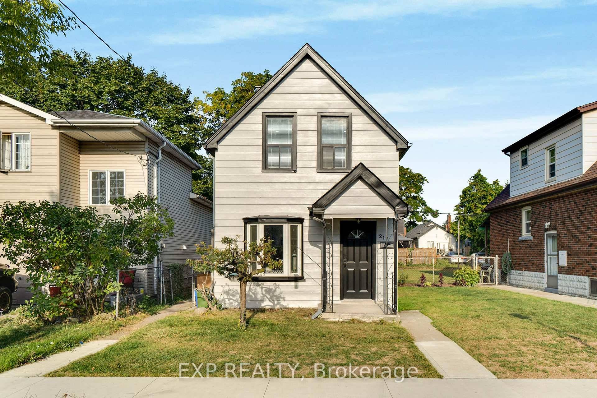 This beautifully renovated detached home features 4 spacious bedrooms and 2 modern bathrooms, offering the perfect blend of comfort and style.