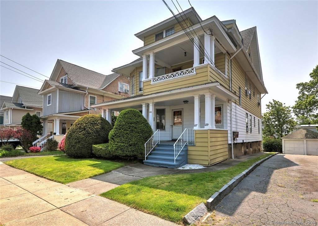 125 127 Marion Street is a great opportunity for investors or owner occupants looking for a property with rental units to offset the mortgage.