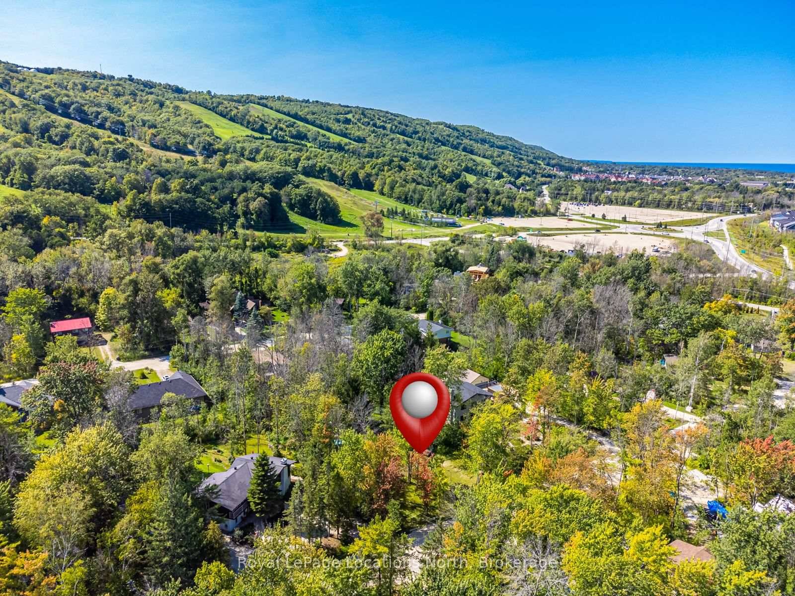 Build your dream chalet home almost ski in out to Blue Mountains south end !