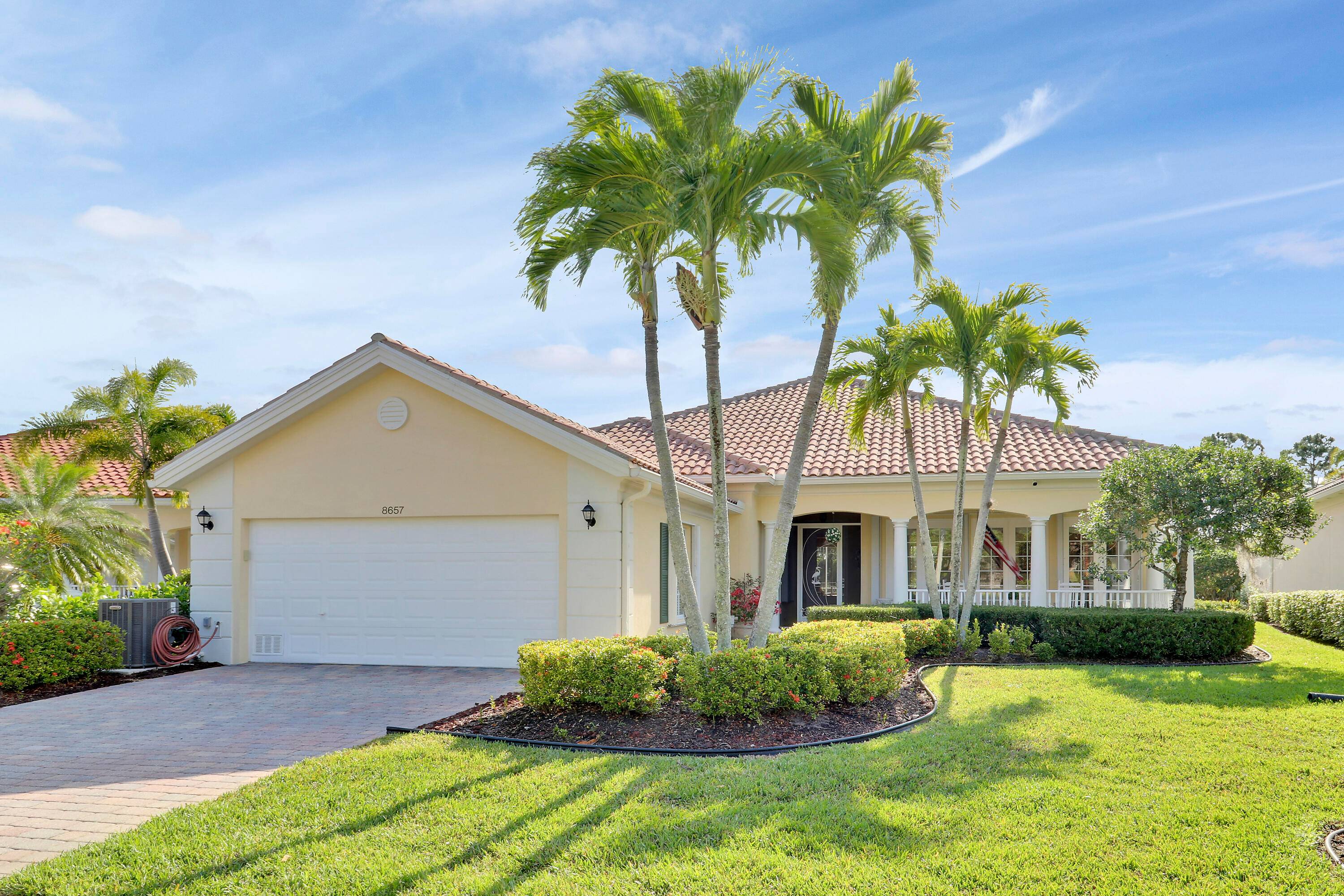 Discover the perfect blend of elegance, and comfort in this stunning Carlyle model by DiVosta, a spacious 4 bedroom, 3 bath, 2 car garage home built with DiVosta's signature reinforced ...