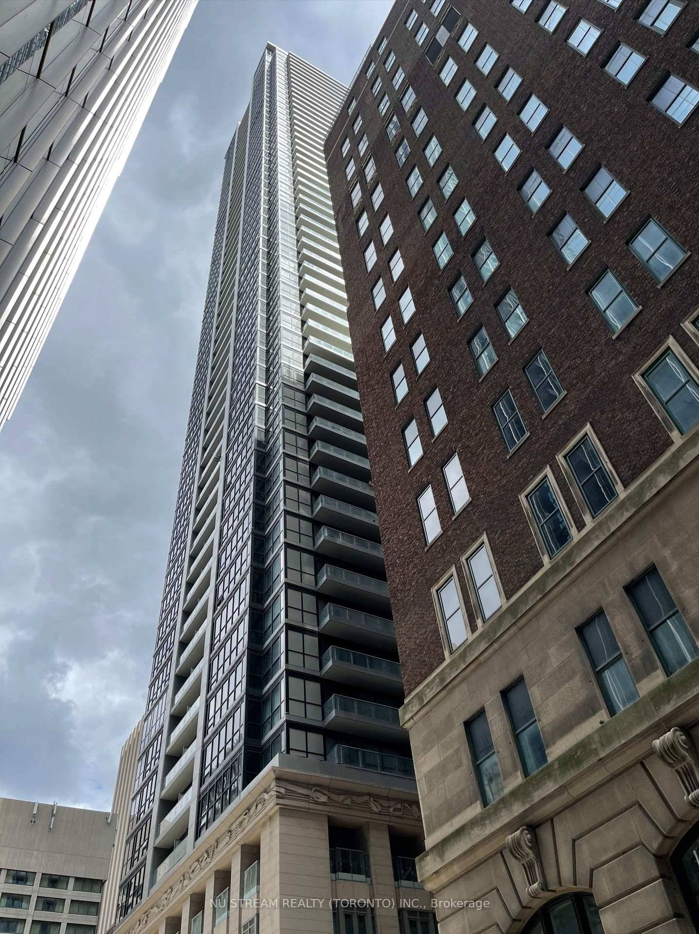 Indx Luxury Condo In The Heart Of Downtown Financial District.