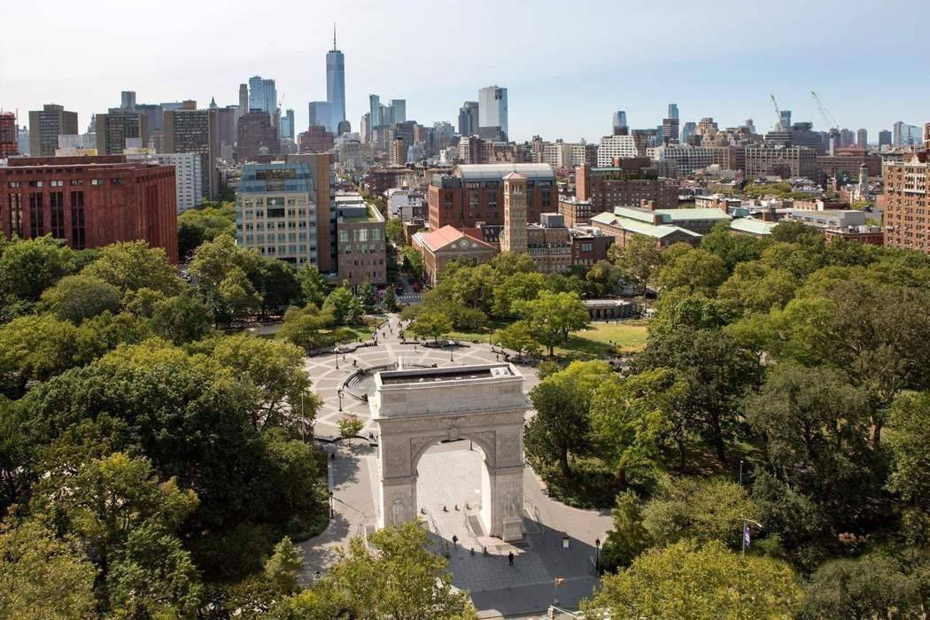 Proudly situated in the Tower of legendary One Fifth Avenue, Penthouse 18GK, a 3 bedrooms 3 baths 3 terraces, boasts impressive forever Manhattan views !