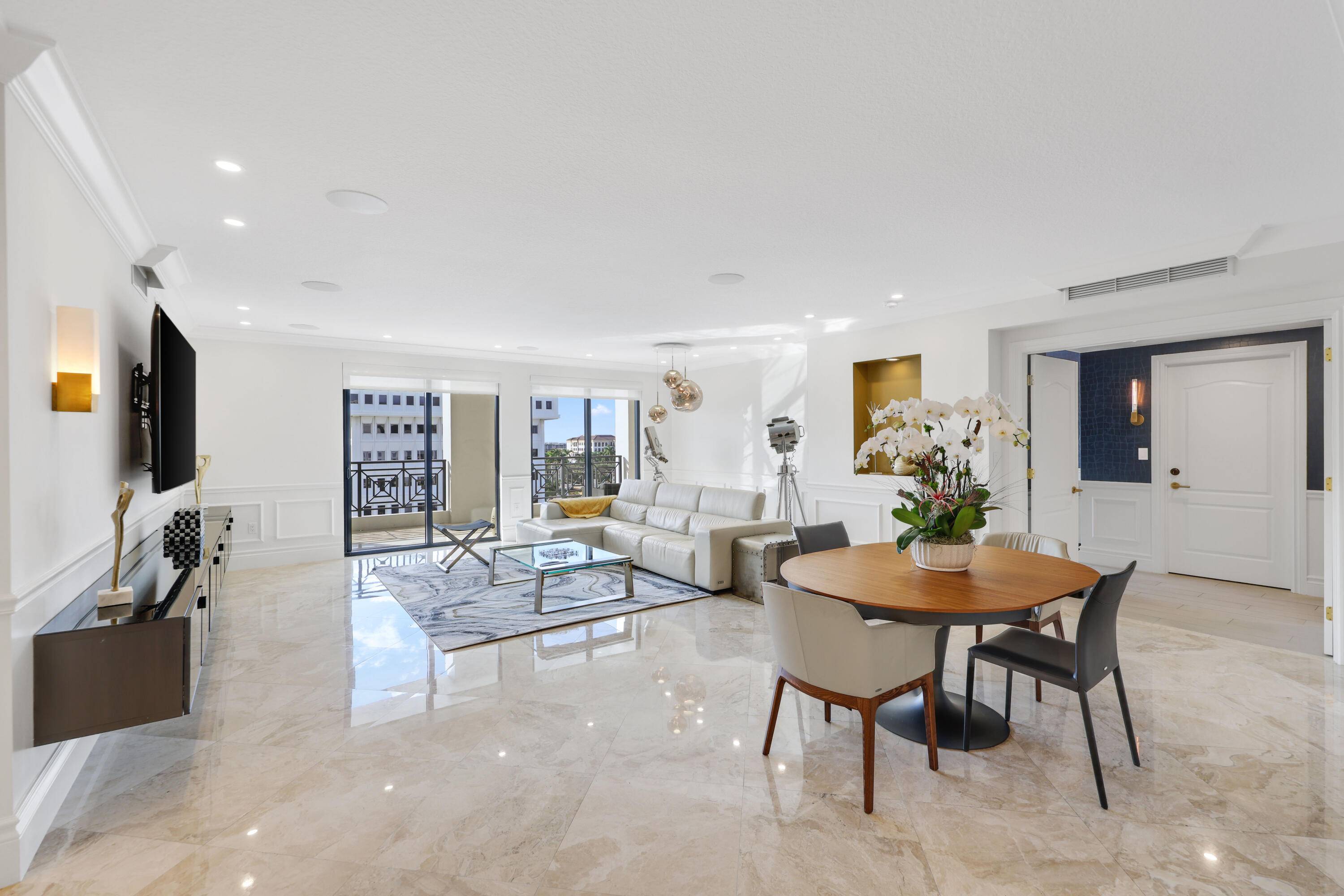 Experience refined city living in this designer decorated lower penthouse at the prestigious 200 East.