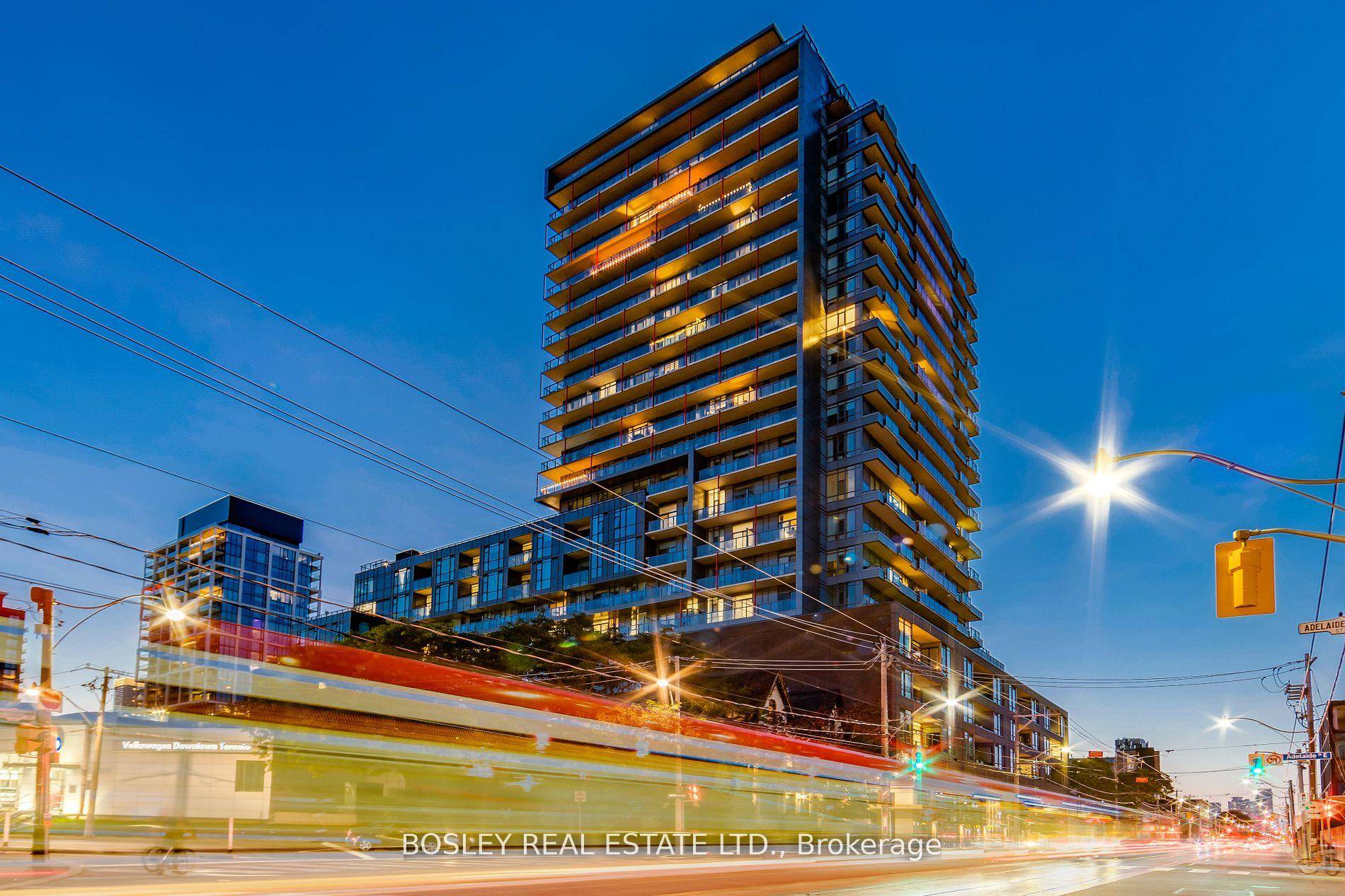 Welcome To TH04 The Berkeley A Spacious amp ; Airy Condo Townhome Tucked Away In Toronto's East Core.