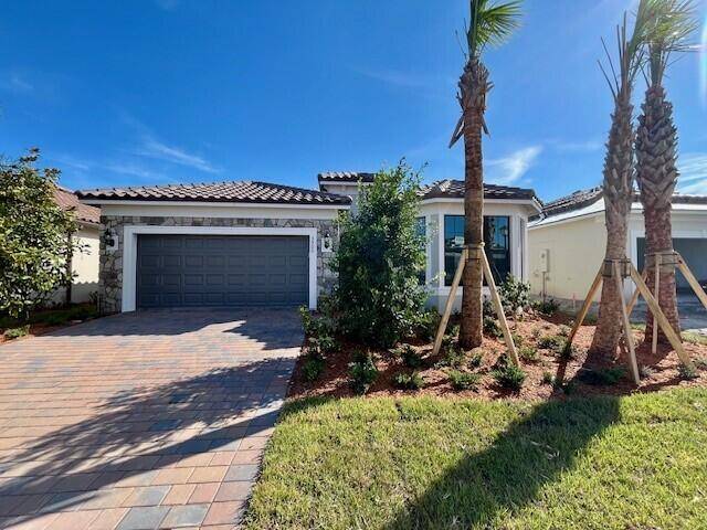 NEW CONSTRUCTION Immediate Move in Immediate Savings !