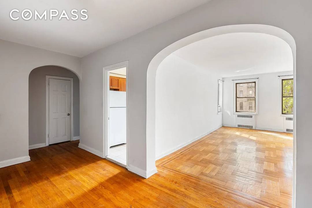 Embrace the Art Deco charm in this 902SF, South facing corner 1BR residence.