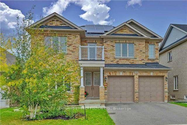 Beautiful 4 Bedroom Home Close To All Amenities.