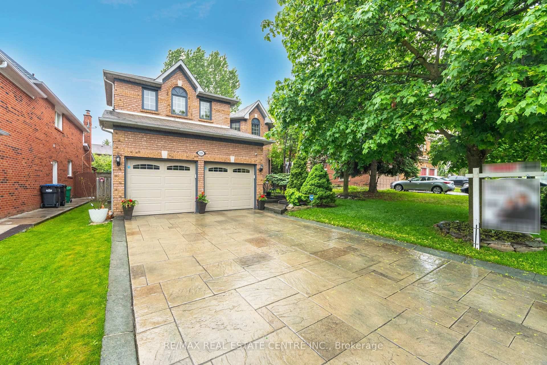 Welcome to this Beautiful Well Maintained Detached Home.