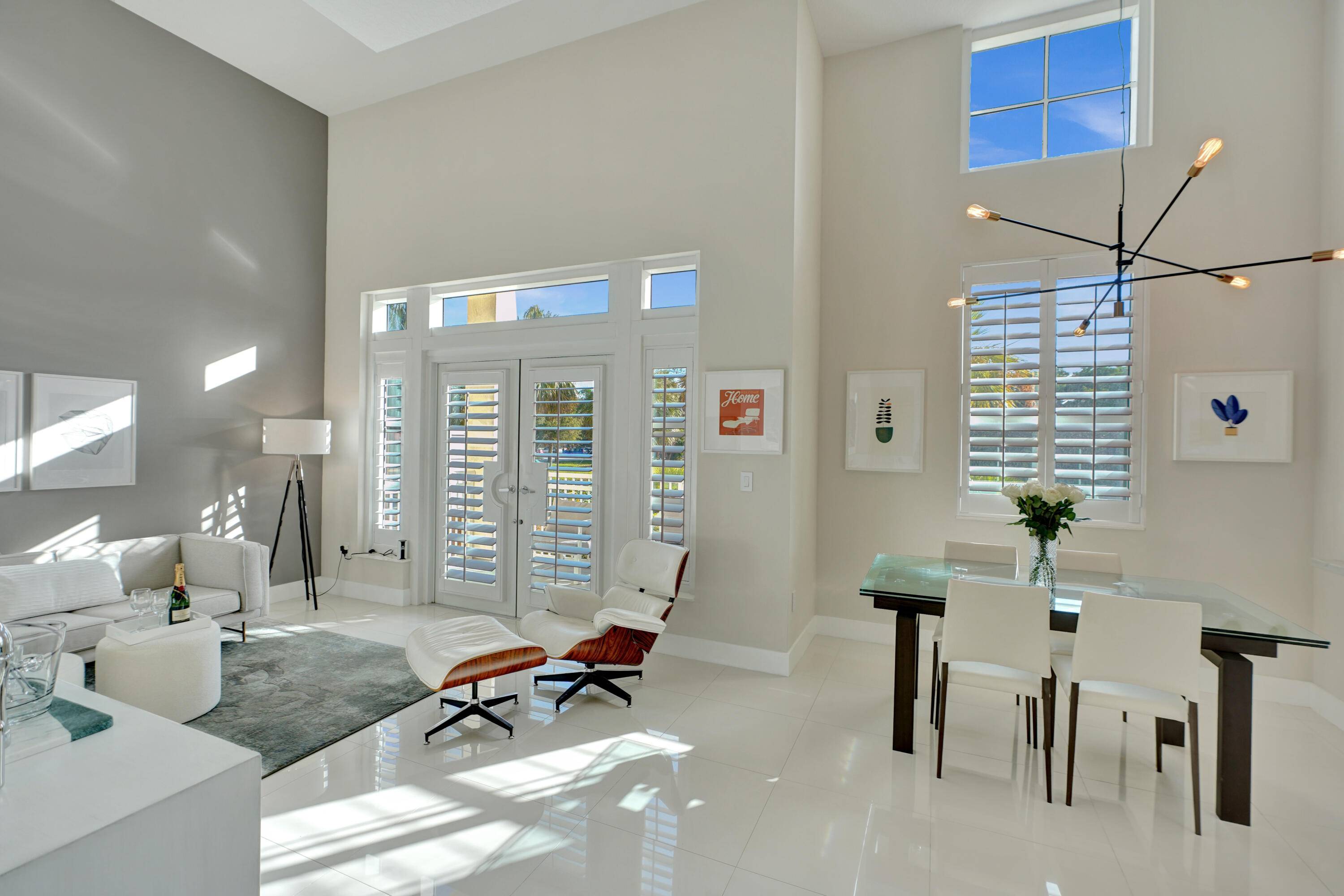 Luxury living in the fabulous Casa Costa !