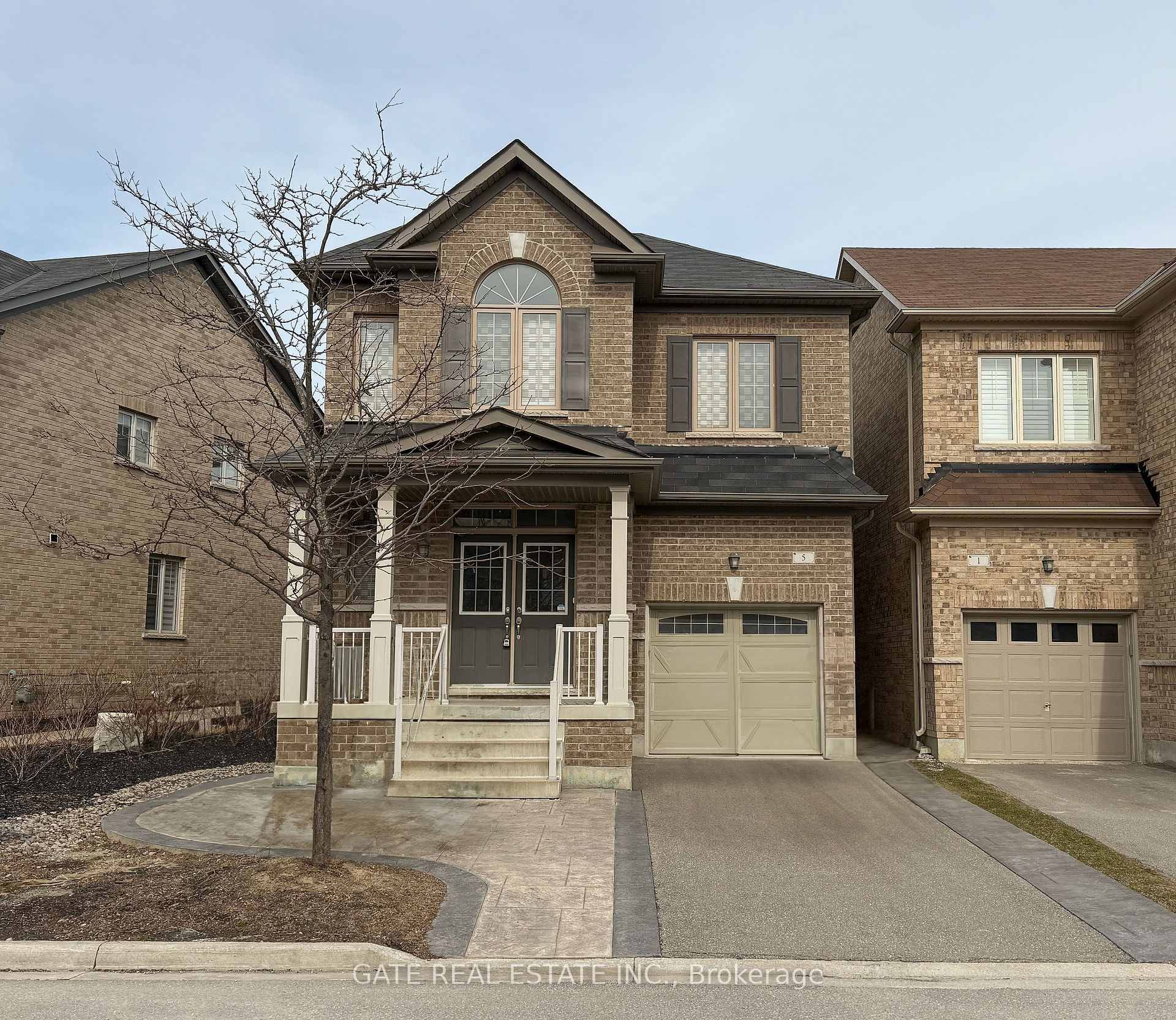 Over 3, 000 sqft of living space in this Luxurious 4 2 Bedroom home, in the heart of prestigious Kleinburg.